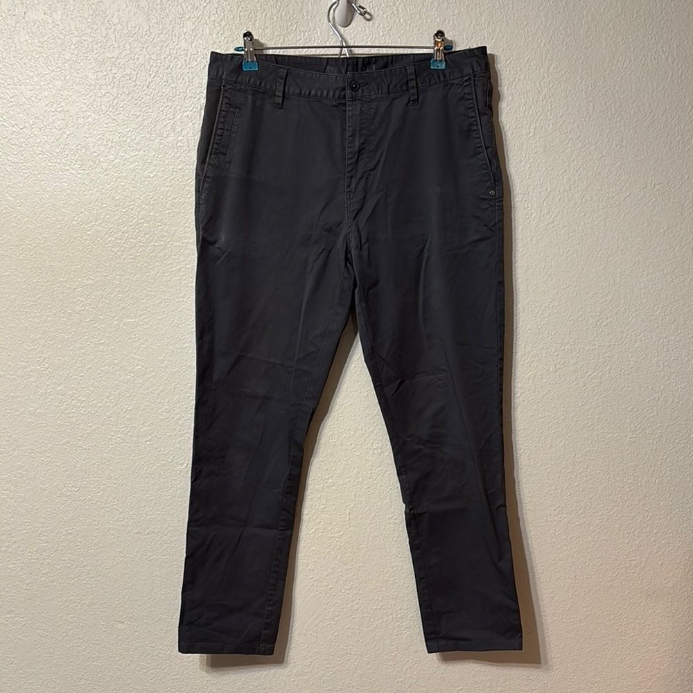 Vuori Collins Chinos Size 33